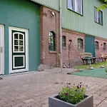 Daire Junge 4