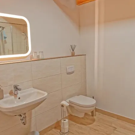 Apartment Junge 4